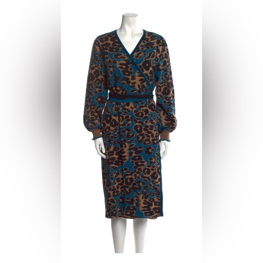Diane von Furstenberg Animal Print Wrap Dress | Size Small | Excellent Condition
